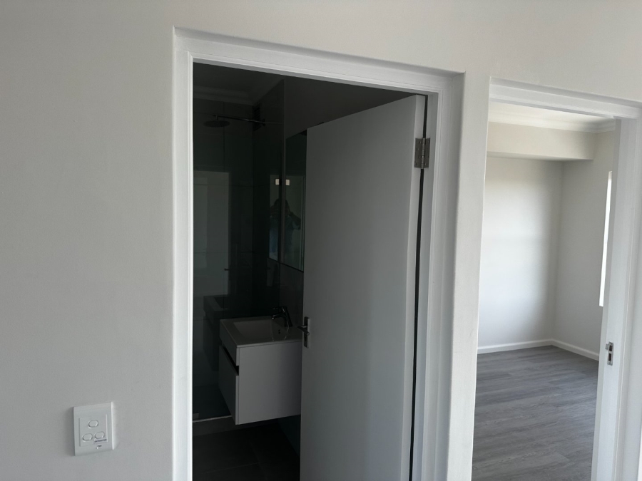 2 Bedroom Property for Sale in Flamingo Vlei Western Cape